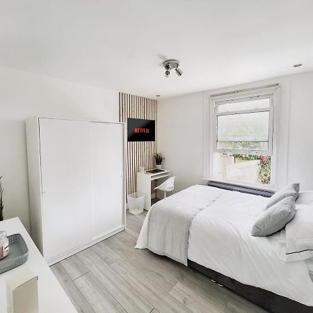 Modern Room In Centrally Located Apartment - Room 4 London Kültér fotó